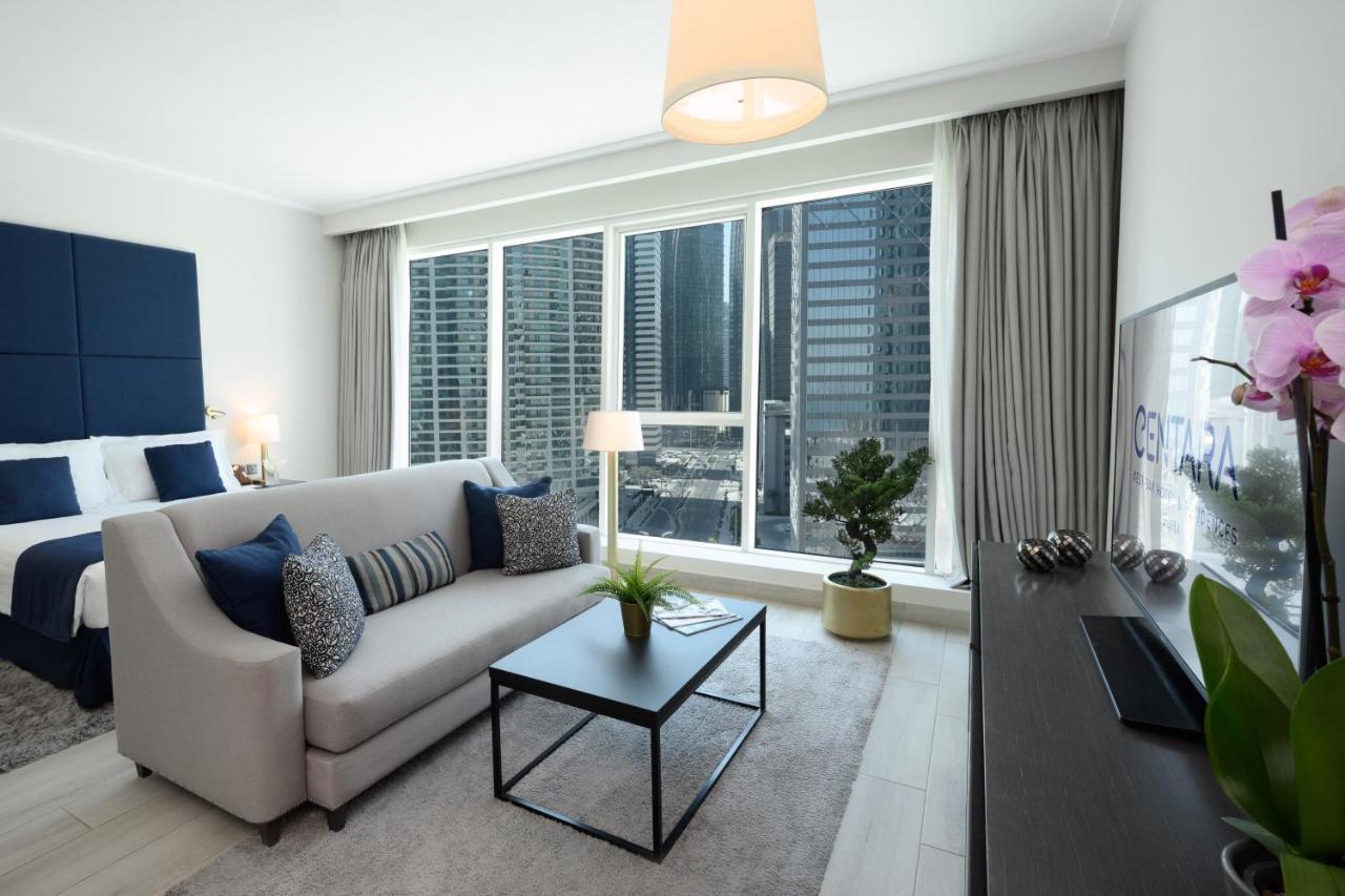 Centara West Bay Hotel & Residences Ad-Dauha Zewnętrze zdjęcie A living room in a serviced apartment in Dubai
